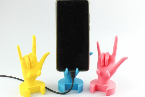 3D-Printed-I-Love-You-Sign-Language-Phone-Stand